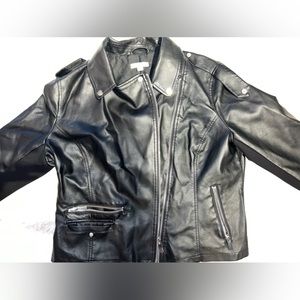 Beautiful leather jacket, worn once and in great shape.